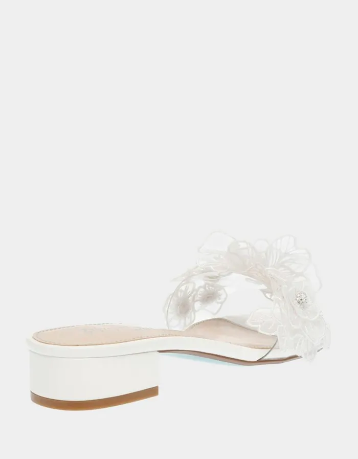 Betsey Johnson Women LIAM IVORY Ivory