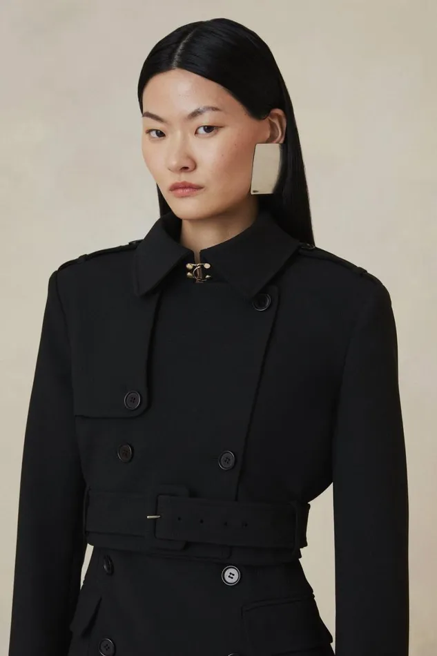 Coats and Jackets Women Karen Millen Petite The Founder Compact Stretch Cropped Tailored Blazer Black Coats and Jackets Women Karen Millen Petite The Founder Compact Stretch Cropped Tailored Blazer Black