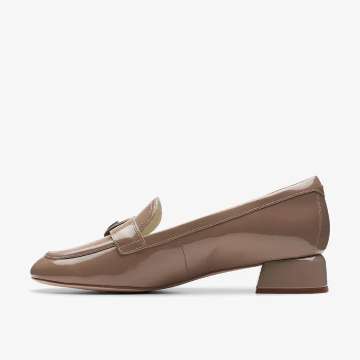 Daiss 30 Trim Pebble Patent Women Clarks Loafers and Oxfords