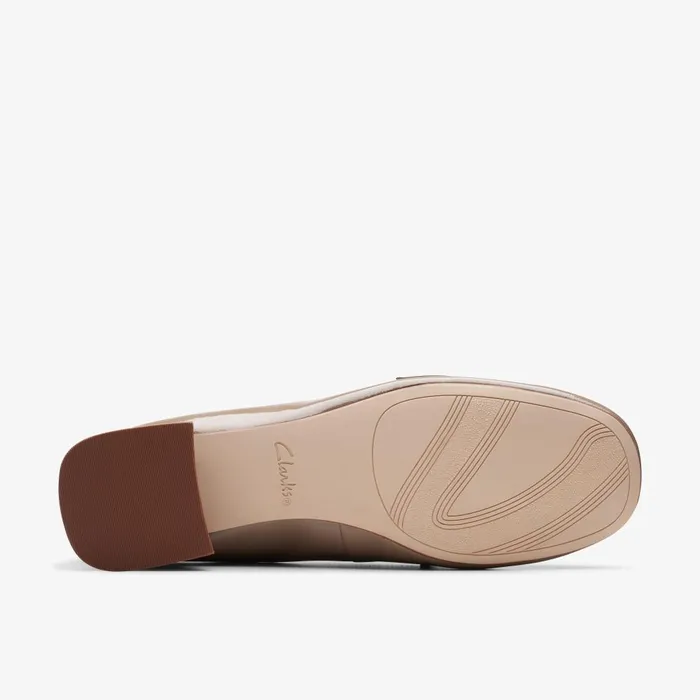 Daiss 30 Trim Pebble Patent Women Clarks Loafers and Oxfords