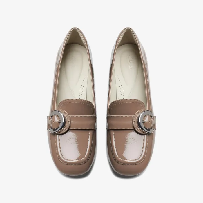 Daiss 30 Trim Pebble Patent Women Clarks Loafers and Oxfords