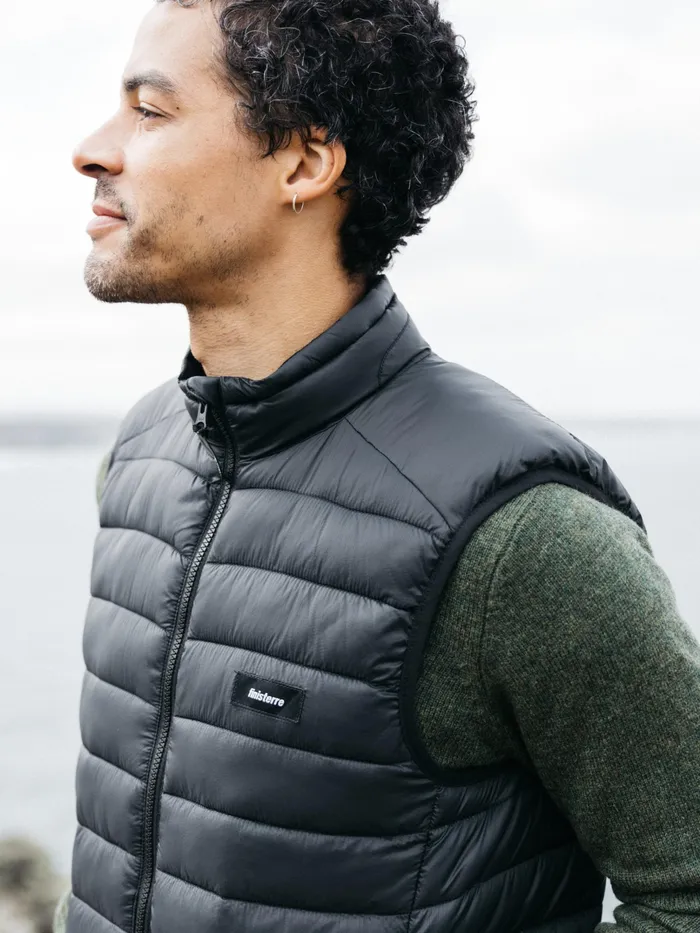 Finisterre Jackets and Coats Men Nimbus Insulated Vest Black