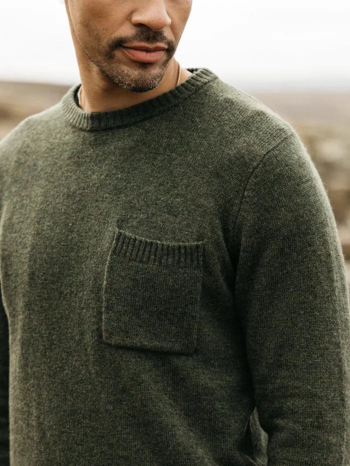 Finisterre Knitwear Men Cavan Pocket Knit Sweater Olive