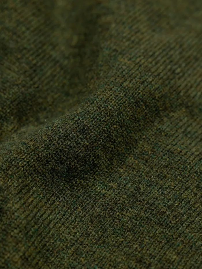 Finisterre Knitwear Men Cavan Pocket Knit Sweater Olive