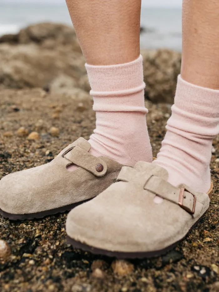 Finisterre Socks MenWomen Classic Wool Sock Pink Smoke