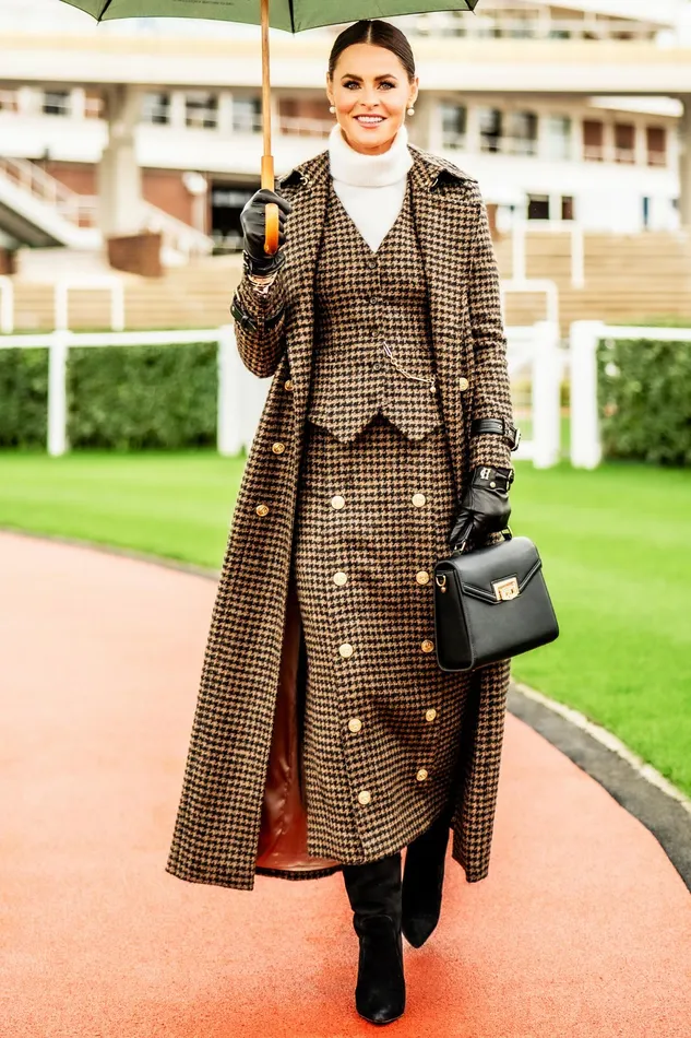 Holland Cooper Hampton Waistcoat Chocolate Houndstooth Women Tailoring Holland Cooper Hampton Waistcoat Chocolate Houndstooth Women Tailoring