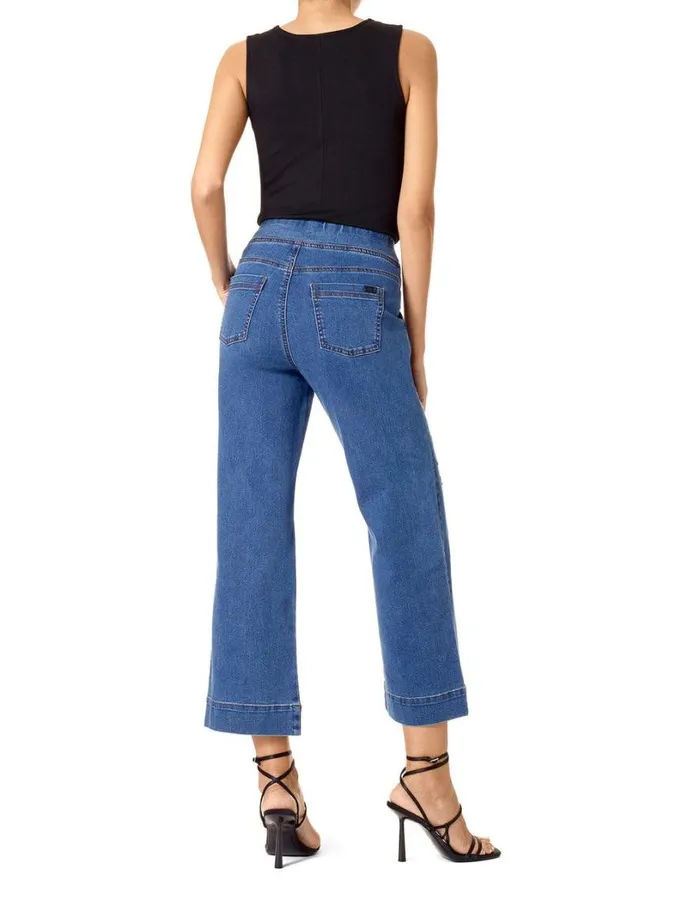 Hue HiRise Ripped Cropped Flare Skimmer Legging Medium Wash Women Flare