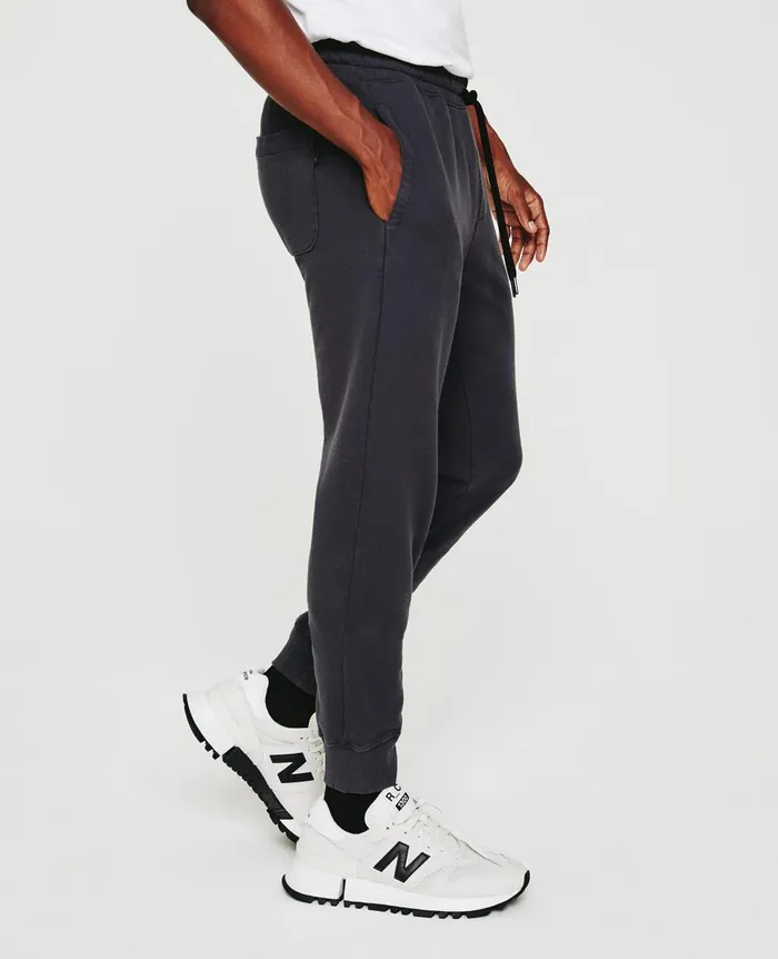 Kenji Sweatpant Ink Stone Men AG Jeans Sweatpants Kenji Sweatpant Ink Stone Men AG Jeans Sweatpants