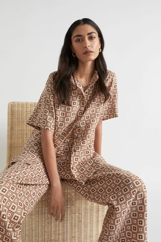 Linen Woman Seed Heritage Floral Geo Shirt Auburn Brown Retro