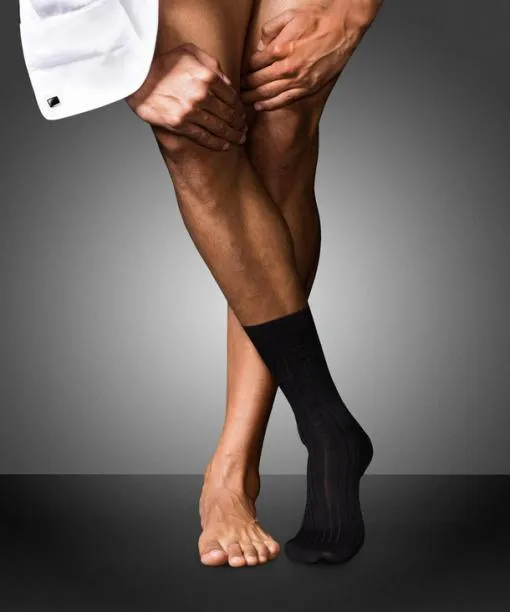 Men No 13 Finest Piuma Cotton Men Socks Black FALKE Socks