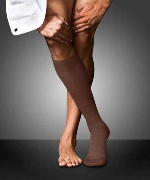 Men No 6 Finest Merino and Silk Men Kneehigh Socks Brandy FALKE Knee High Socks