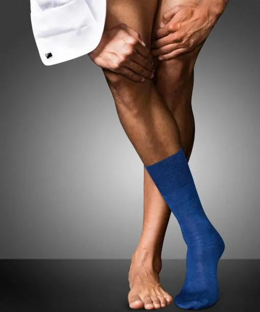 Men No 6 Finest Merino and Silk Men Socks Royal Blue FALKE Socks