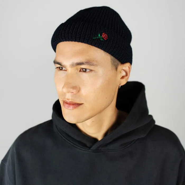 MenWomen BEANIES CAPS and SCARVES Vertere Berlin SHORT WOOL BEANIE ROSE EMBROIDERY 8211 NAVY