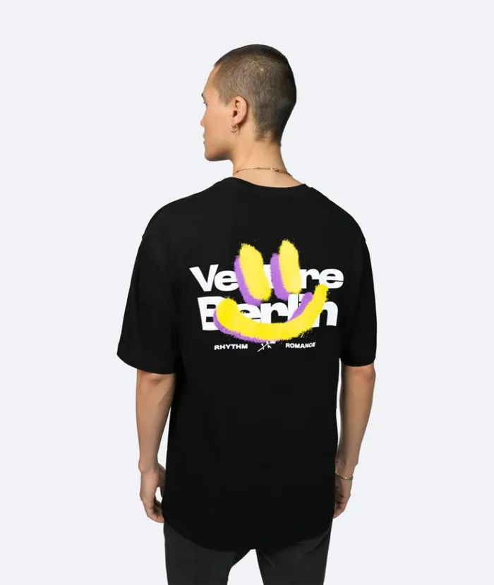 MenWomen TSHIRTS and SHIRTS Vertere Berlin SMILE FOR ME TSHIRT 8211 BLACK MenWomen TSHIRTS and SHIRTS Vertere Berlin SMILE FOR ME TSHIRT 8211 BLACK