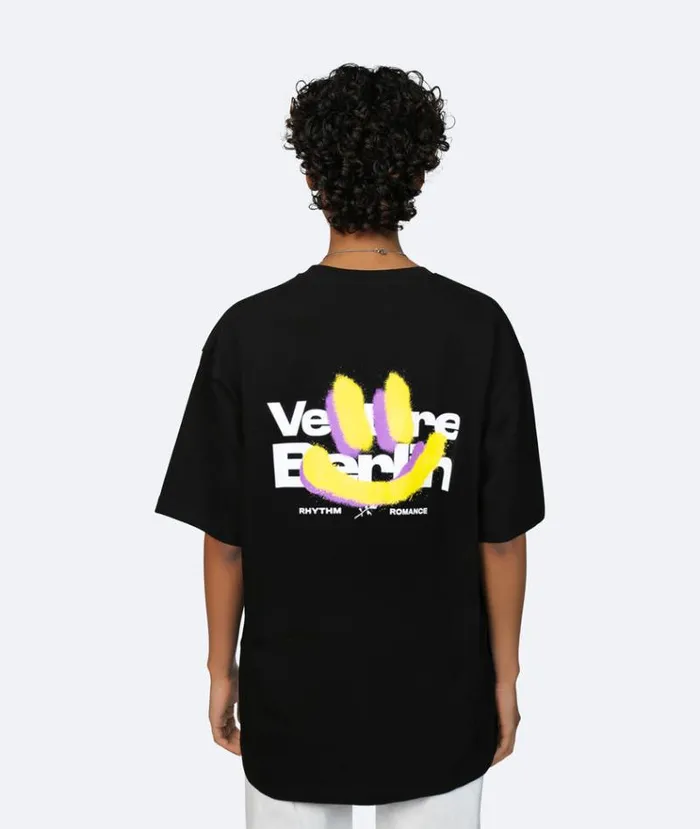 MenWomen TSHIRTS and SHIRTS Vertere Berlin SMILE FOR ME TSHIRT 8211 BLACK MenWomen TSHIRTS and SHIRTS Vertere Berlin SMILE FOR ME TSHIRT 8211 BLACK