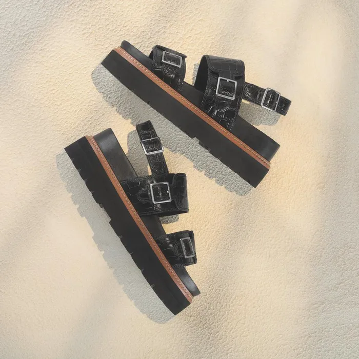 ORIANNA GLIDE Black Interest Women Clarks Sandals and Flip Flops