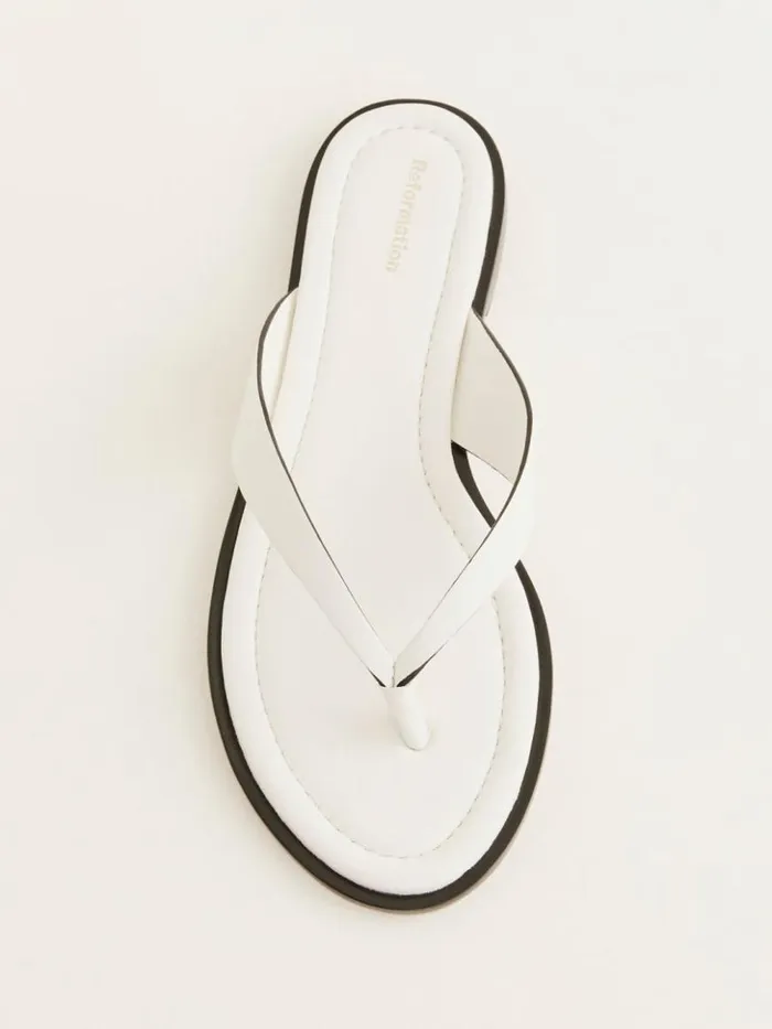 Shoes The Reformation Jessie Thong Sandal Whiteblack