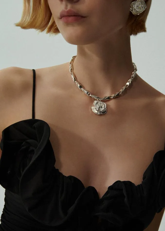 Shop Magda Butrym Jewelry Silver Rose Earrings Shop Magda Butrym Jewelry Silver Rose Earrings