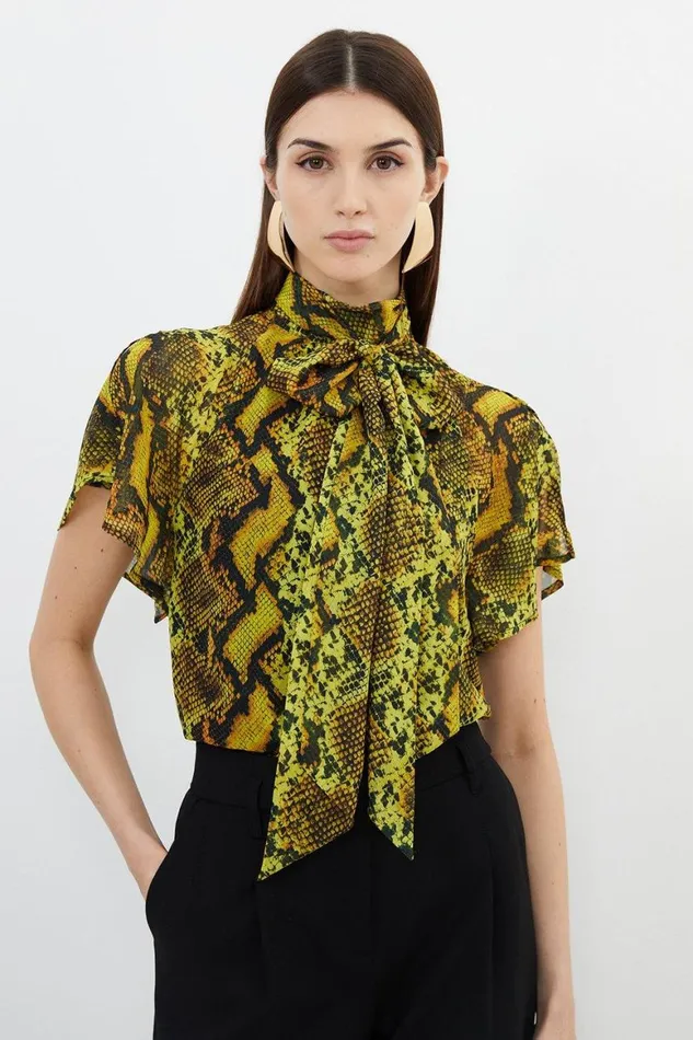 Tops Women Karen Millen Snake Print Georgette Woven Tie Neck Ruffle Blouse Snake Tops Women Karen Millen Snake Print Georgette Woven Tie Neck Ruffle Blouse Snake