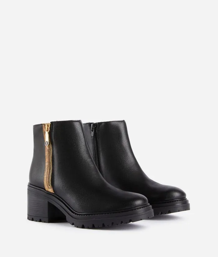 Woman Boots and Booties Alviero Martini Smooth Leather Ankle Boots With 1c Zip Detail Black