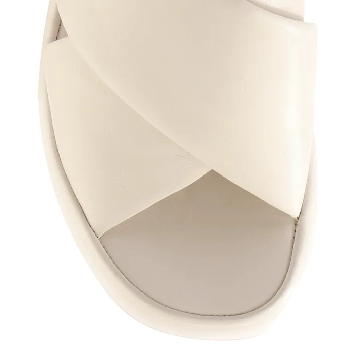 Women Lucie Sandals Creme HGL Sandals