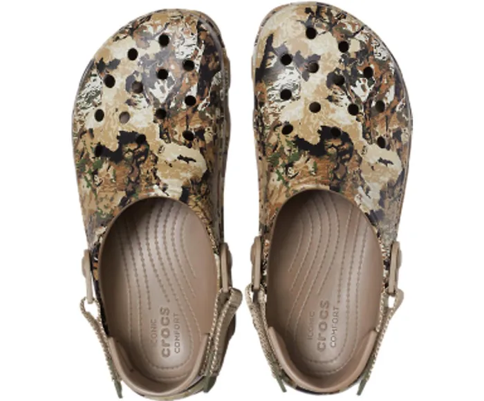 WomenMen Classic AllTerrain Veil Whitetail Clog Khaki Crocs Clogs